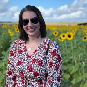 Meet your Posher, Lauren